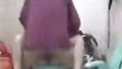 Охин нь том илжиг байна авах нь түүний Pussy pounded, дүүрэн булэг