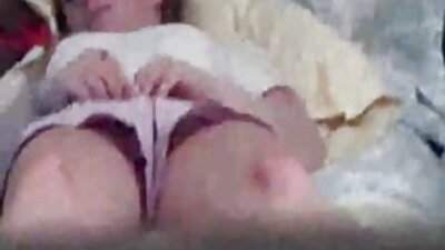 Бяцхан дэгдээхэйн Нола Эксико унтлагын өрөөндөө галзуурч байна