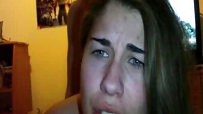Brunette нь spankable илжиг байна авч хатуу цохилох